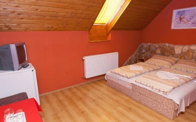 Páratlan Apartmanház
