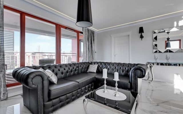 Frey Homes Waterlane Glamour &SPA