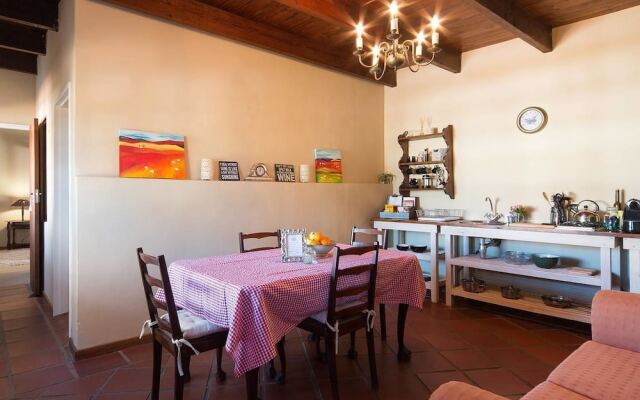 SCALI Wine LODGE