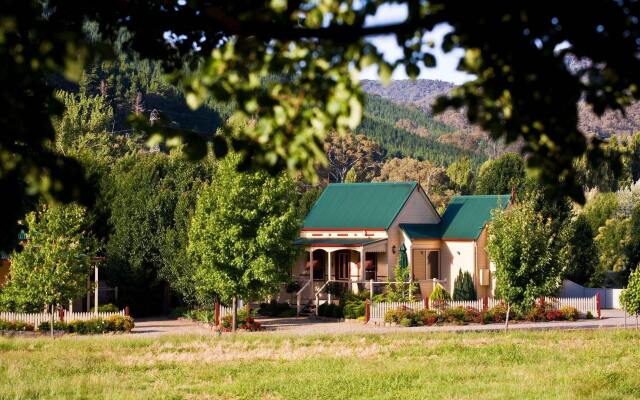 Autumn Abode Cottages