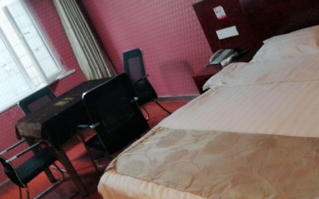 Shell Fuyang Taihe County Yujiayuan Hotel