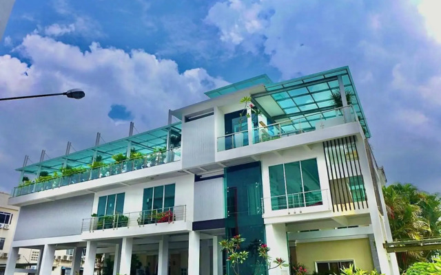 Wesberly Apartments
