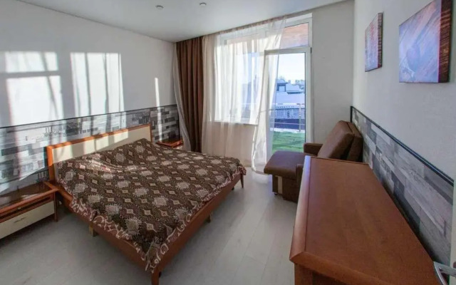 Большой коттедж на Хабаровской