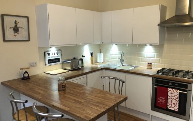 Sapphire Suite Sasco Apartments