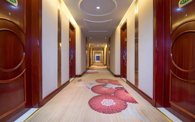 Vienna Hotel Guangzhou Panyu Chimelong Shiqiao Metro Station