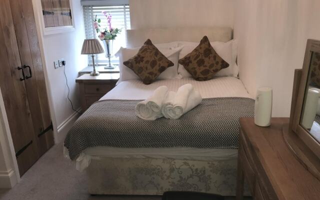2 Bed Barn Alton Towers Chatsworth Polars Peaks