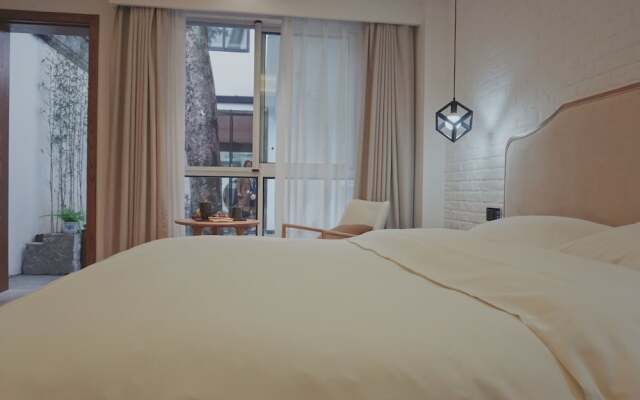 Suzhou Cloud Art Inn