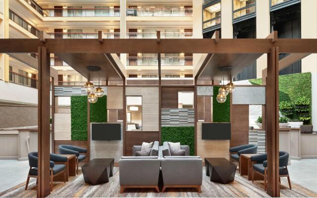 Embassy Suites by Hilton Cleveland Rockside