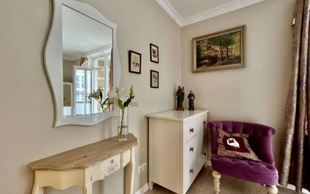 Апартаменты на Полтавском проезде 2