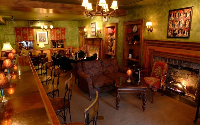 Lambertville House