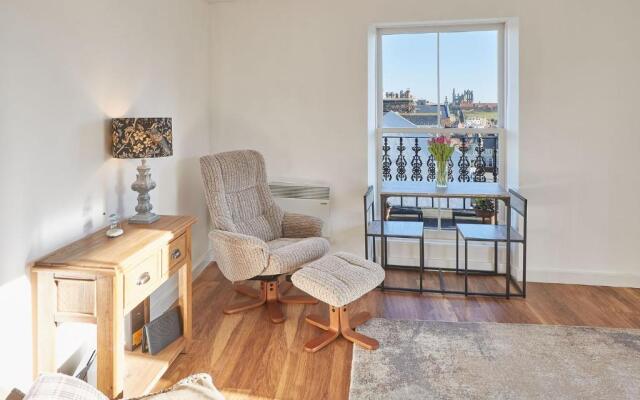 Host Stay Abbey Court Apartment
