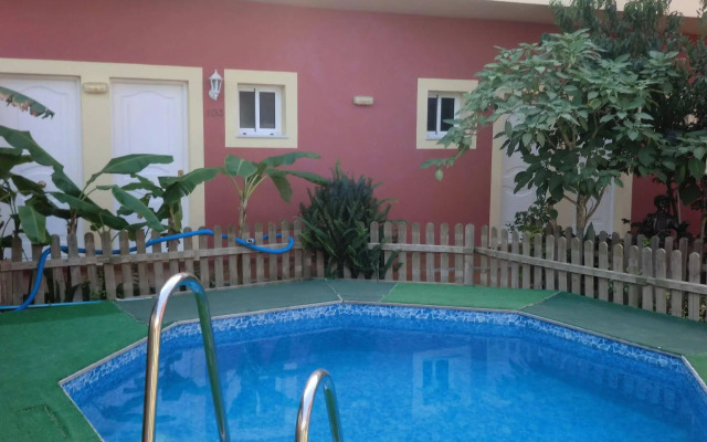Hostal Alhaja Playa