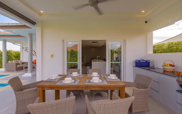 Modern 3 Bedroom Pool Villa MP67