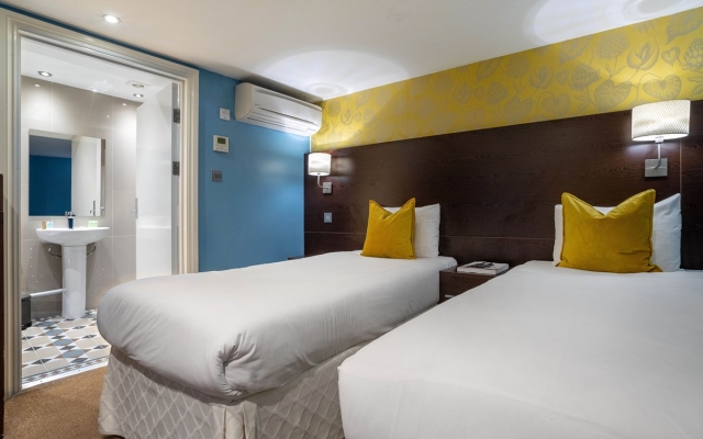 Отель Shepherds Bush London