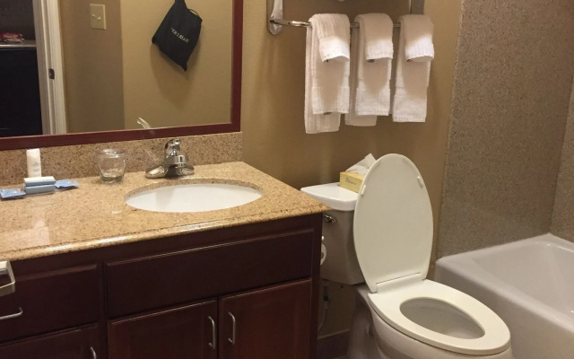 Candlewood Suites VICTORIA by IHG