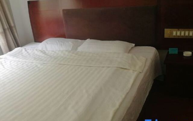 Shanghai Dingjia Hotel