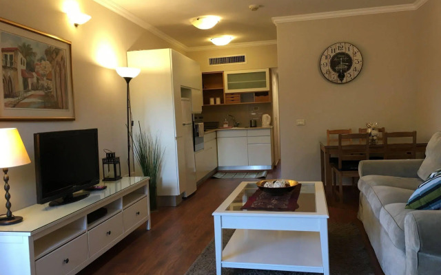 Nomi Suites