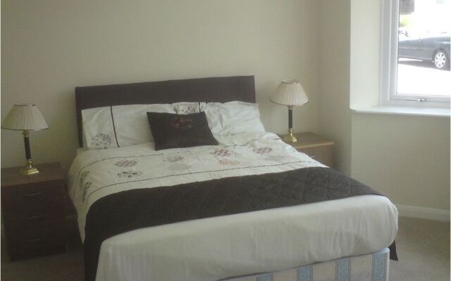 Three Bridges B & B - Gatwick