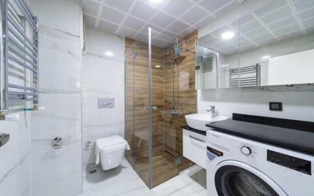 Lovely Duplex Flat Near Beach in Muratpasa