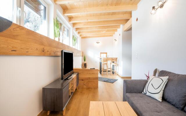 Apartment in Bramberg am Wildkogel near Badesee Hollersbach