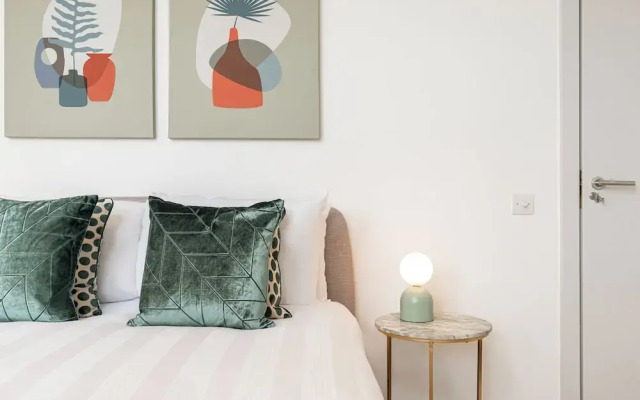 JOIVY Stylish 1 bed flats in Soho