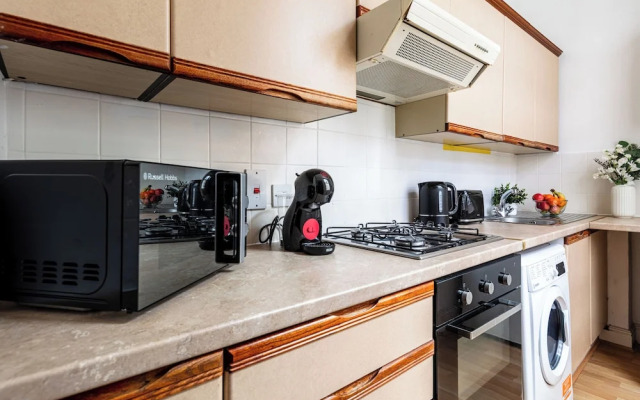 Elegant 1BR Retreat in Soho & Fitzrovia