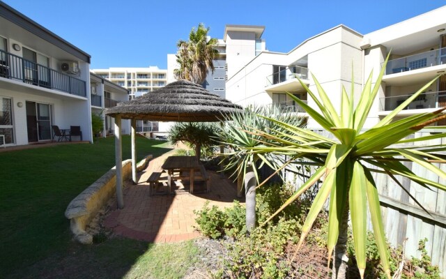 West Beach Lagoon 220 Stylish And Cozy