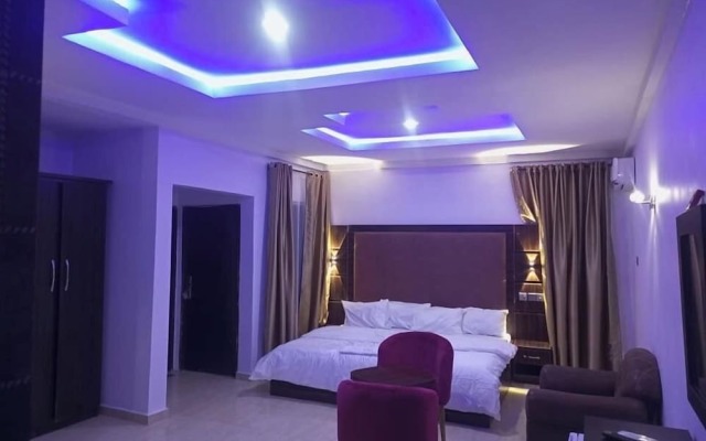 New Diamond Suites and Apartment Jos