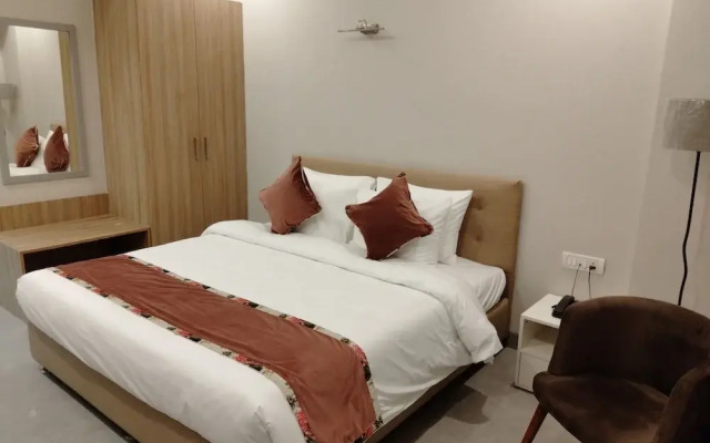 ROSASTAYS Gurugram Sec 31