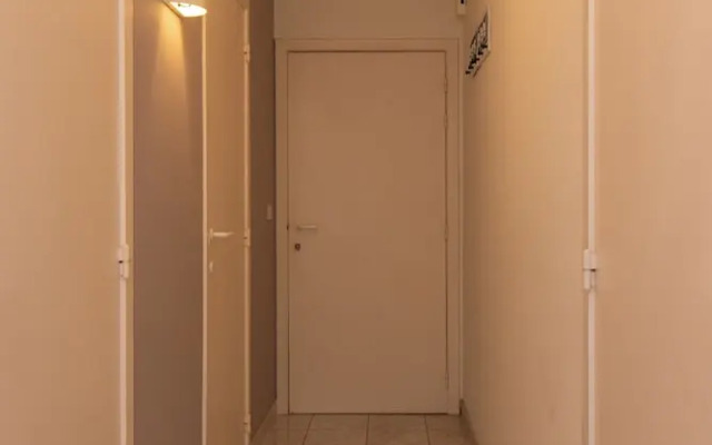 Spacious Apartment With Terrace