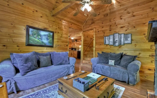 Grey Wolf Lodge