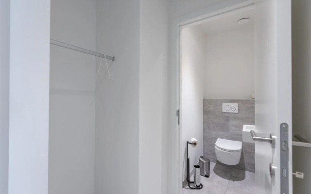 Spacious New-build Apartment With Large Terrace