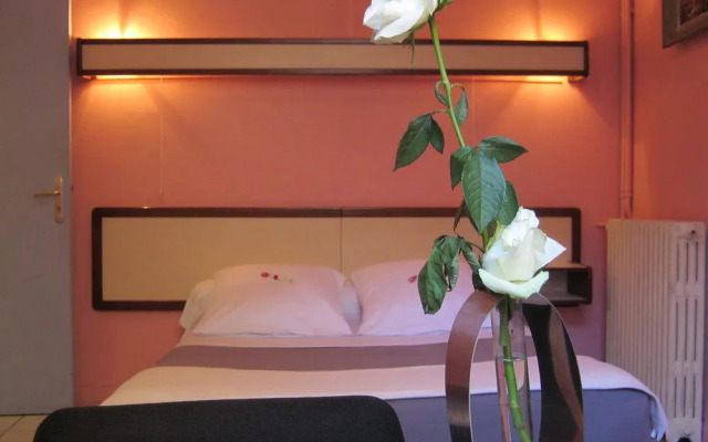 Hotel Innova Cardabella