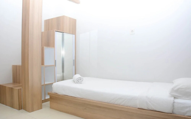 Comfortable Studio at Dave Apartment