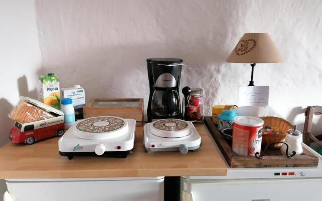 Chambre et pièce à vivre indépendantes