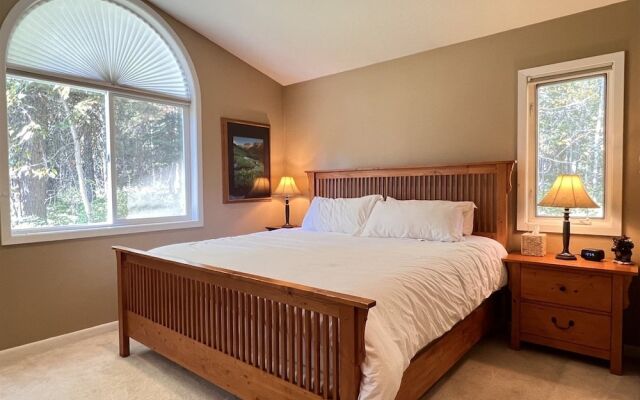 Mountain Harbor #209 2 Bedroom Condo