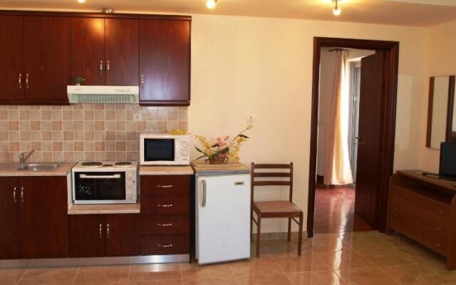Hotel Pyrgos