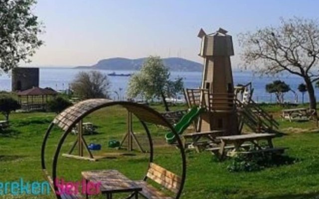 Garden flat in Prince islands, Heybeliada