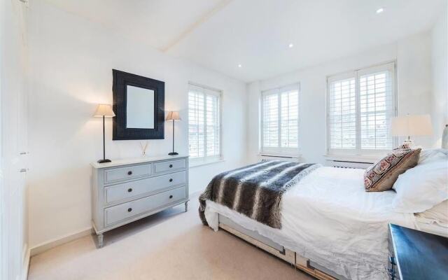 Fabulous One Bed Flat just off The Kings Road