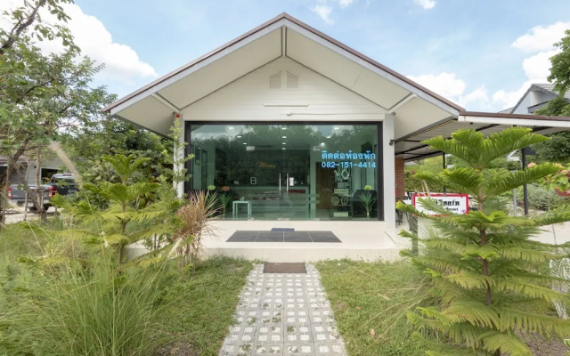 OYO 75378 Thawapee Resort