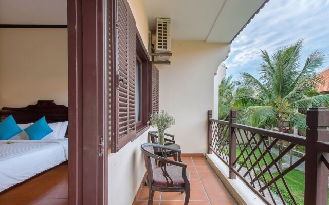 Tropical  Beach Hoi An Resort