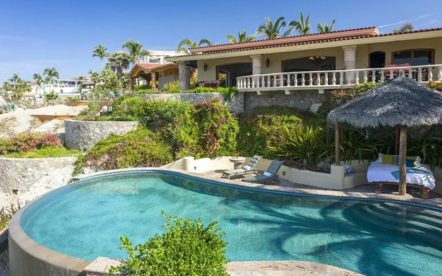 Villa Punta Serena