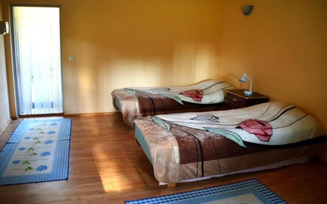 Roosi Camping Houses