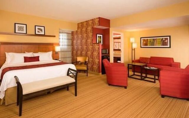 Courtyard Boston Waltham