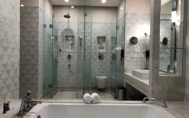 Le Méridien Jaipur Resort & Spa