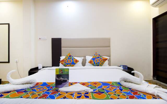 FabHotel Deepak Residency