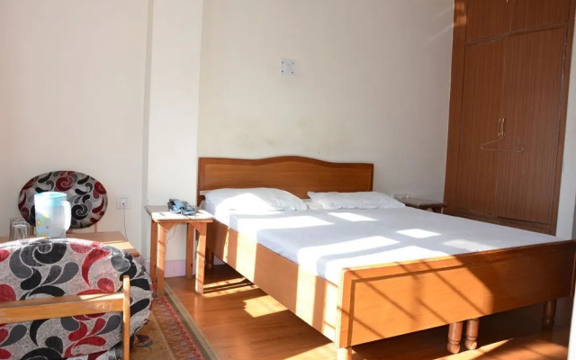 Hotel Basant