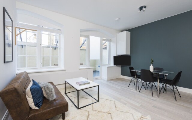 Posh Camden Suites by Sonder