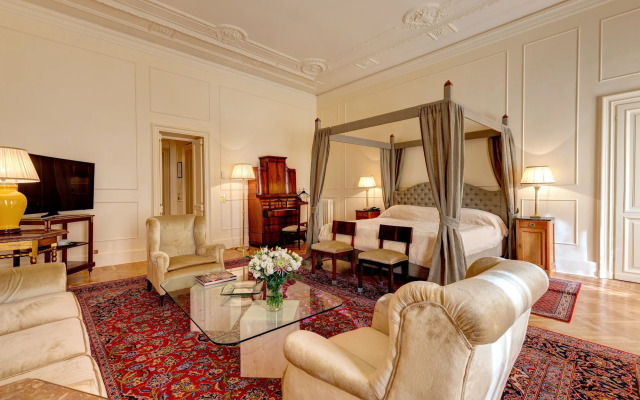 Grand Hotel Plaza