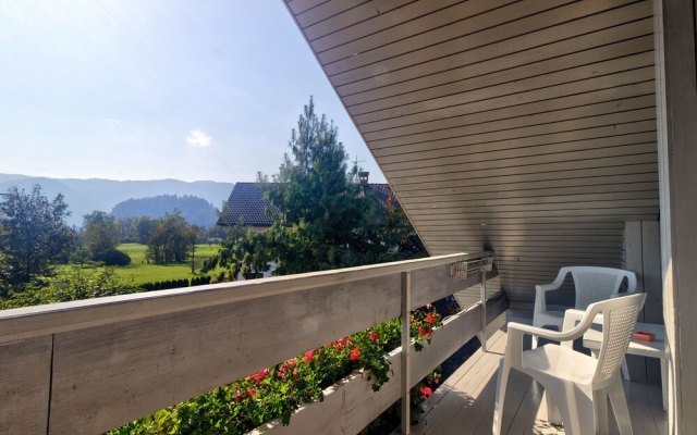 Luxurious Apartment in Bled With Garden